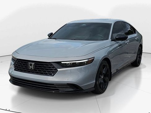 Used 2025 Honda Accord Sport image 11