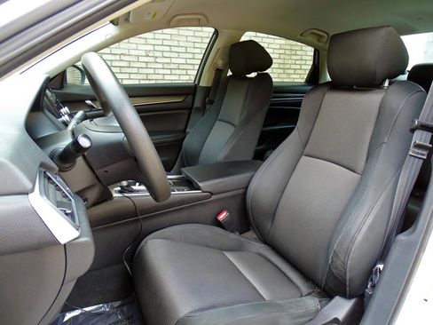 Used 2021 Honda Accord LX image 12