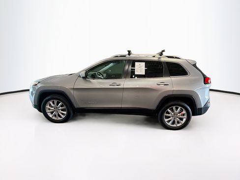 Used 2015 Jeep Cherokee Limited w/ Luxury Group AWD/4WD image 4