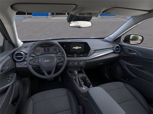 New 2026 Chevrolet Trax LS w/ LS Convenience Package image 16