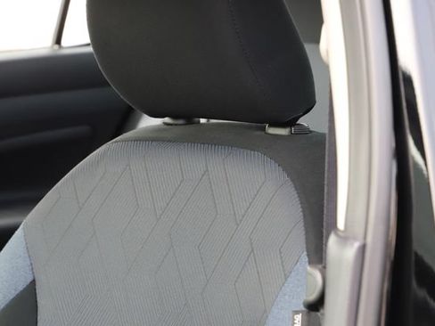 Used 2025 Nissan Versa SV FWD image 13
