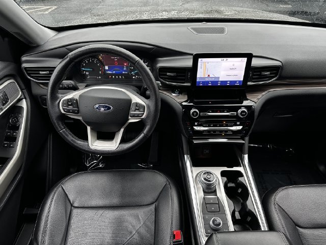 Certified 2021 Ford Explorer Limited w/ Equipment Group 301A AWD/4WD image 13