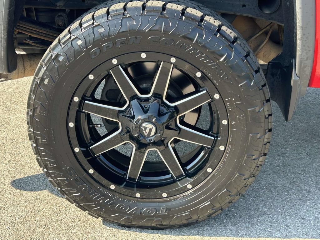 Used 2015 GMC Sierra 2500 SLT w/ Duramax Plus Package AWD/4WD image 10