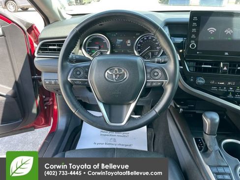 Used 2022 Toyota Camry XLE w/ Navigation Upgrade Package FWD image 21