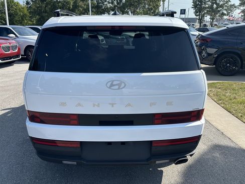 Used 2025 Hyundai Santa Fe SEL AWD/4WD image 9