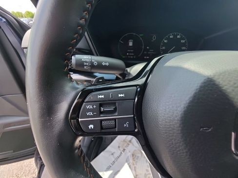 Used 2025 Honda CR-V Sport Touring image 19