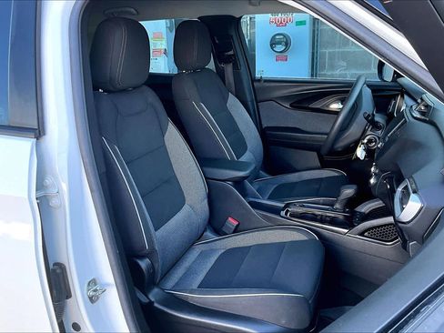 Used 2021 Chevrolet TrailBlazer LS image 9