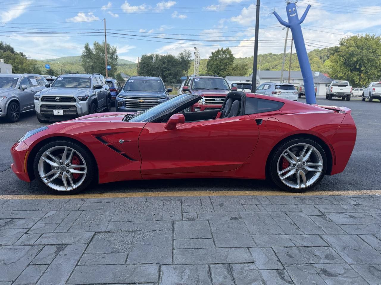 Used 2018 Chevrolet Corvette Stingray Coupe w/ 1LT RWD image 5