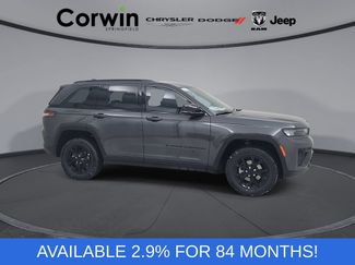 New 2026 Jeep Grand Cherokee Altitude AWD/4WD 360° Tour