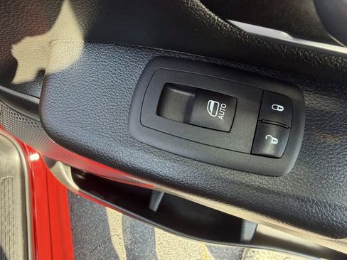 Used 2024 RAM 1500 Big Horn AWD/4WD image 37
