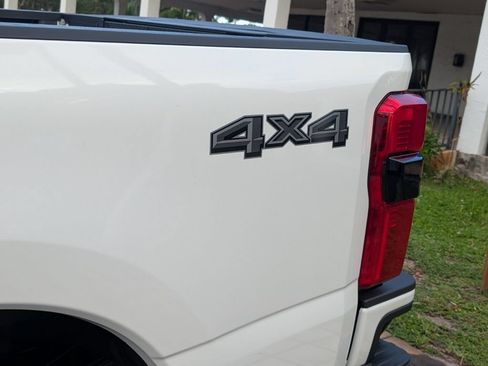 New 2026 Ford F250 Lariat w/ Black Appearance Package AWD/4WD image 11