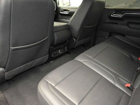 Used 2024 GMC Sierra 1500 SLT AWD/4WD image 16