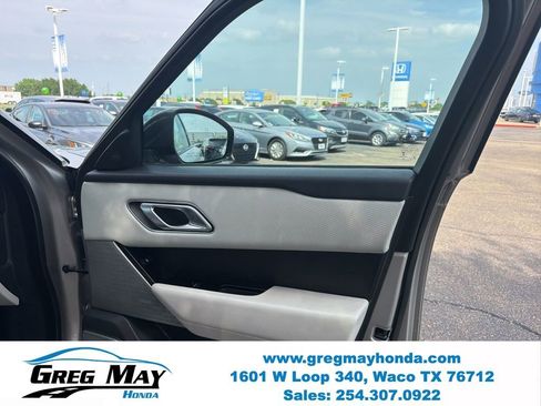 Used 2019 Land Rover Range Rover Velar R-Dynamic SE AWD/4WD image 30