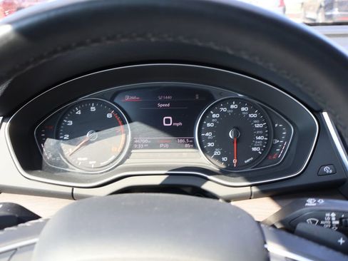 Used 2022 Audi Q5 2.0T Premium w/ Convenience Package image 40