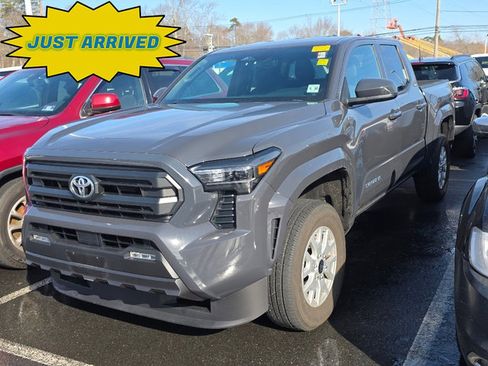 Used 2025 Toyota Tacoma SR5 image 1