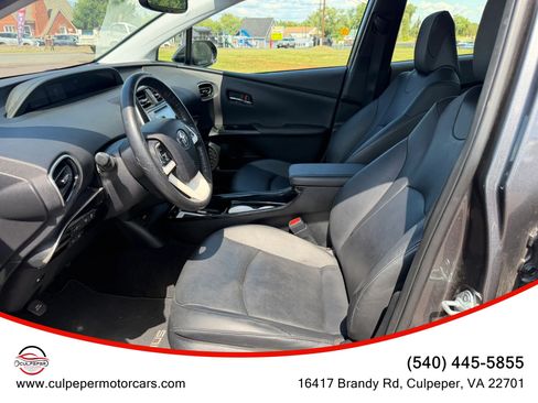 Used 2016 Toyota Prius Four w/ Advanced Technology Package FWD image 7