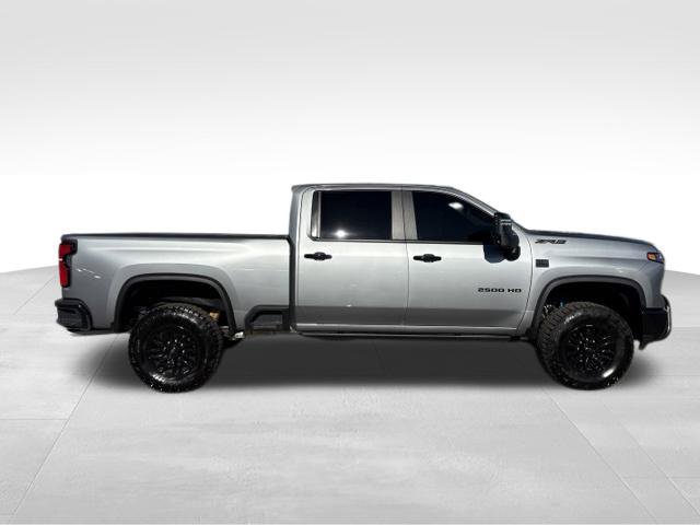 Used 2026 Chevrolet Silverado 2500 ZR2 w/ LPO, Dark Essentials Package AWD/4WD image 9