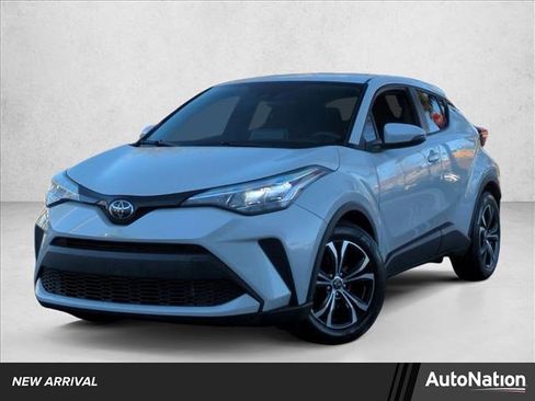 Used 2021 Toyota C-HR LE image 1