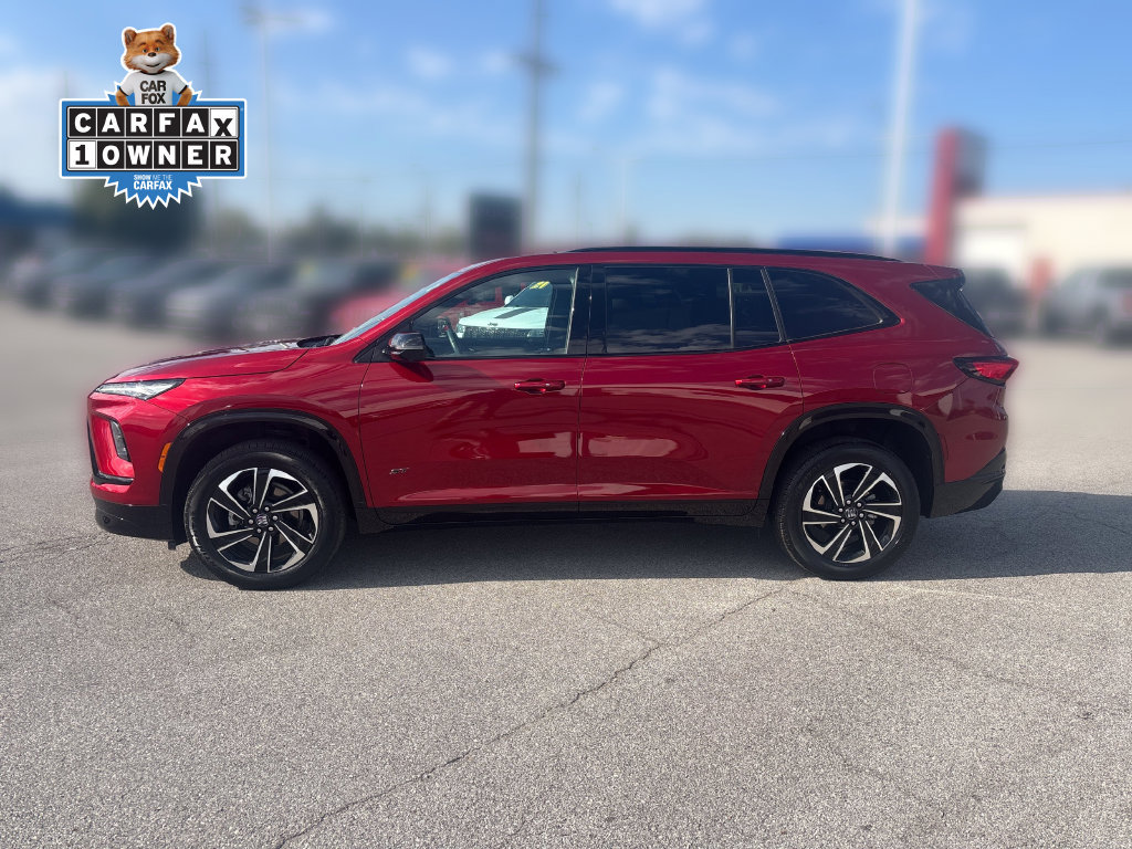 Used 2025 Buick Enclave Sport Touring w/ Power Package AWD/4WD image 2