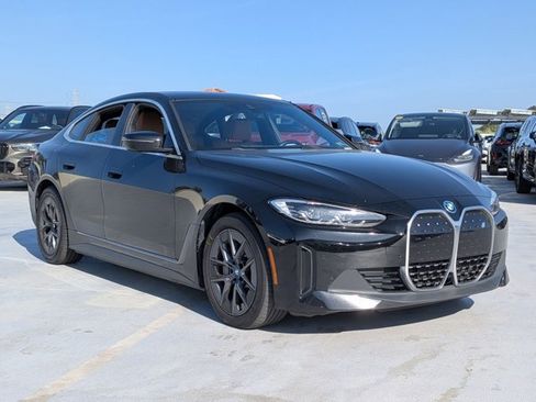 Used 2023 BMW i4 eDrive35 w/ Premium Package image 3