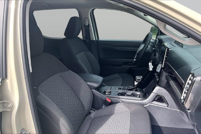 New 2026 Ford Ranger XLT w/ Black Appearance Package RWD image 9