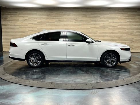 Used 2025 Honda Accord EX-L image 16