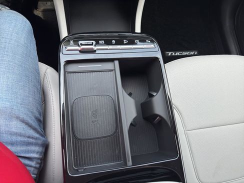 New 2025 Hyundai Tucson Limited AWD/4WD image 12