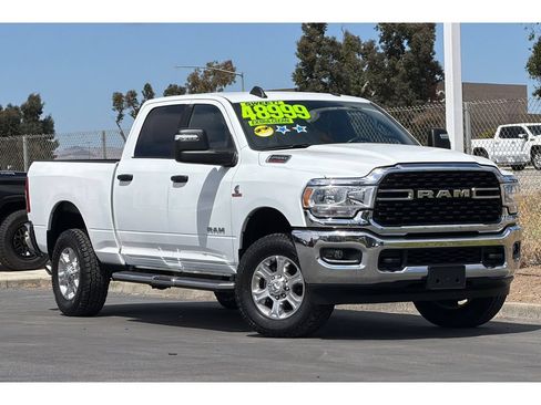 Used 2024 RAM 2500 Big Horn AWD/4WD image 2