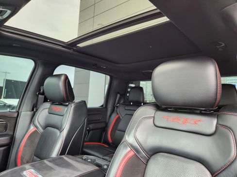 Used 2021 RAM 1500 TRX w/ TRX Lanuch Edition image 13