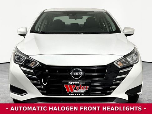 Certified 2023 Nissan Versa SV FWD image 2