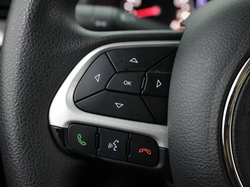 Used 2019 Jeep Renegade Sport w/ Sport Appearance Group FWD image 26