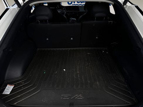 Used 2023 Kia EV6 Wind AWD/4WD image 9
