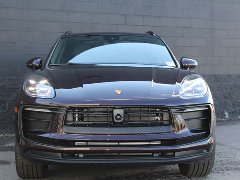 New 2026 Porsche Macan image 6