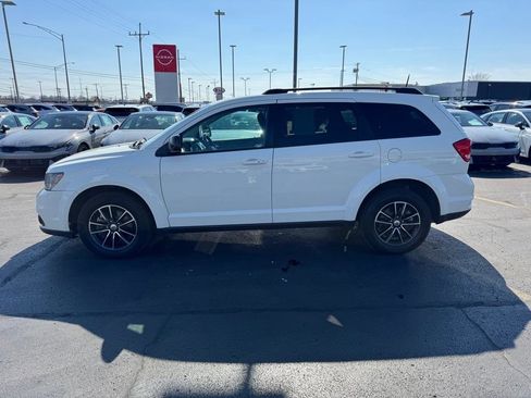 Used 2018 Dodge Journey SXT w/ Blacktop Package image 6