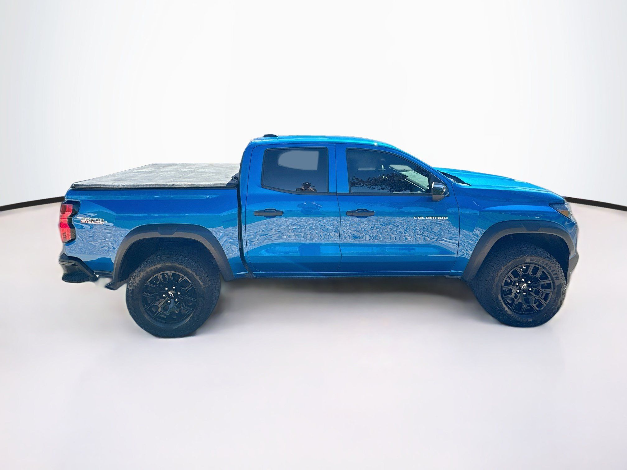 Used 2024 Chevrolet Colorado Trail Boss w/ Technology Package AWD/4WD image 10