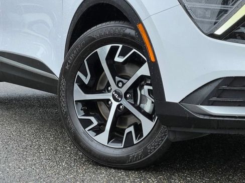 Certified 2024 Kia Sportage EX AWD/4WD image 2