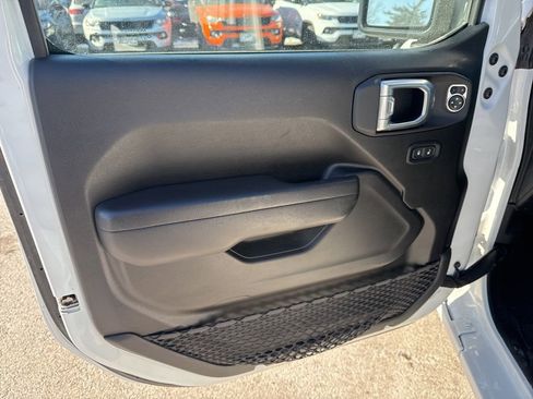 Certified 2024 Jeep Wrangler Sport S image 19