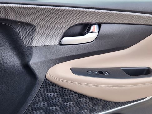 Used 2019 Hyundai Santa Fe Limited image 15