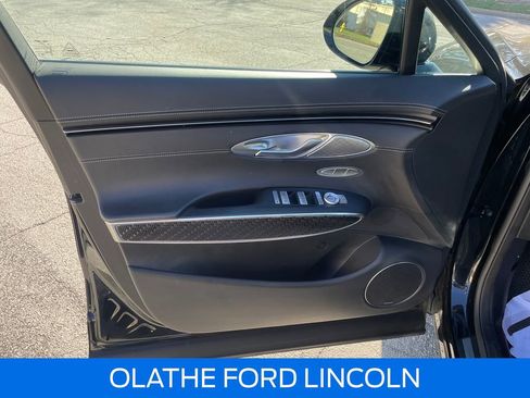 Used 2025 Genesis GV70 3.5T Sport w/ Sport Prestige Package image 20