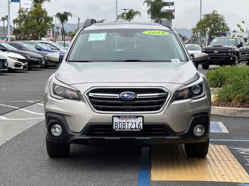 Used 2018 Subaru Outback 2.5i Limited image 9
