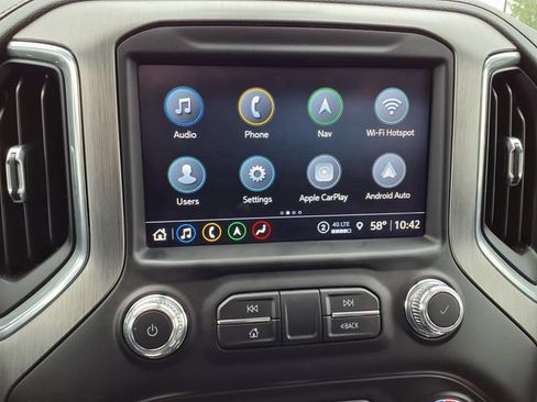 Used 2021 GMC Sierra 2500 Denali w/ Denali Black Diamond Edition AWD/4WD image 17