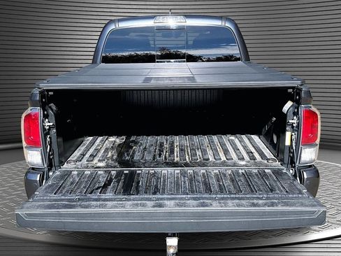 Used 2023 Toyota Tacoma TRD Sport image 33