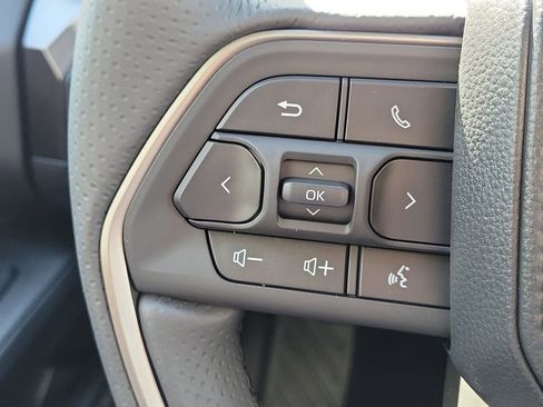 New 2026 Toyota 4Runner TRD Off-Road Premium AWD/4WD image 9
