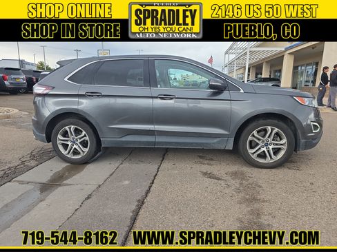 Used 2018 Ford Edge Titanium w/ Equipment Group 301A AWD/4WD image 3