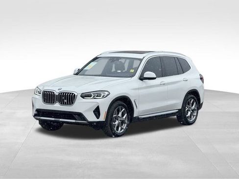 Certified 2022 BMW X3 xDrive30i w/ Convenience Package image 1