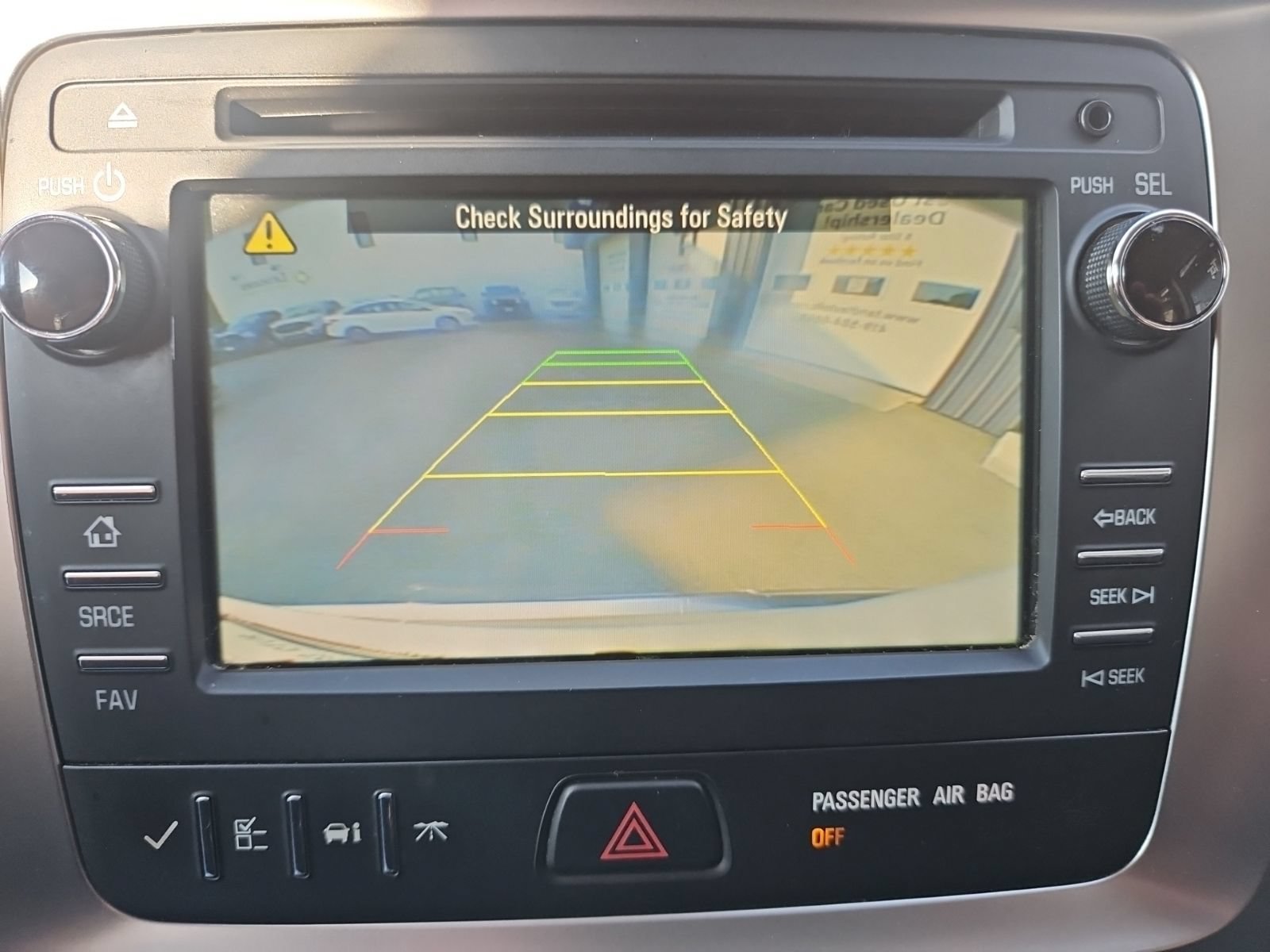 Used 2015 GMC Acadia SLE FWD image 30