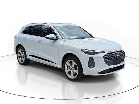 New 2025 Audi Q5 Premium Plus image 1