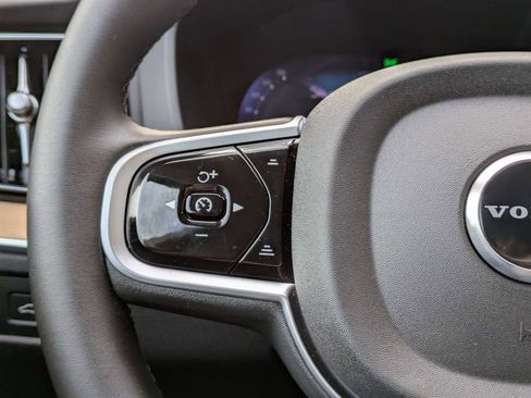 New 2026 Volvo XC60 B5 Core AWD/4WD image 27