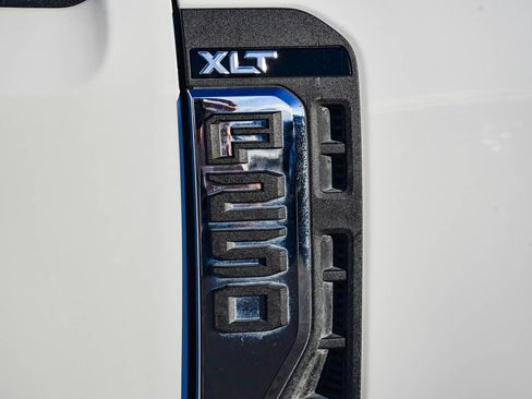 Certified 2024 Ford F250 XLT image 10