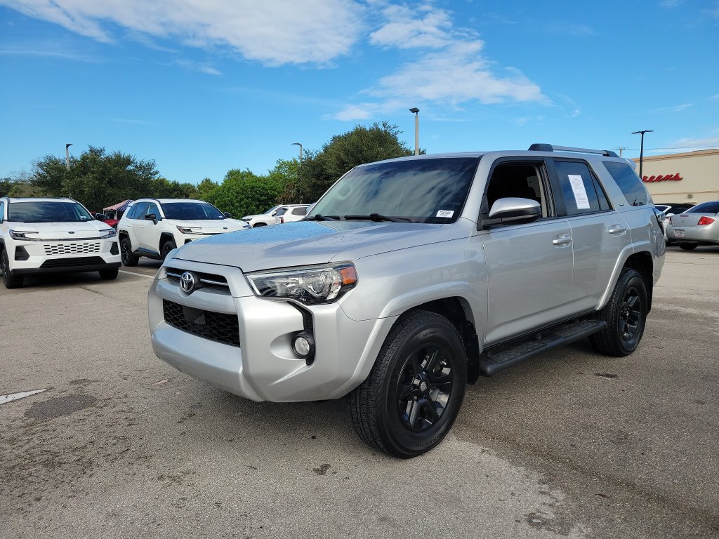 Used 2020 Toyota 4Runner SR5 RWD image 31
